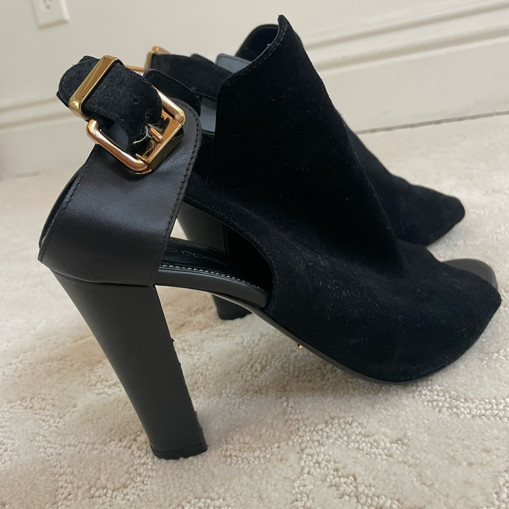 Sergio Rossi Sandals. Black. Size 39